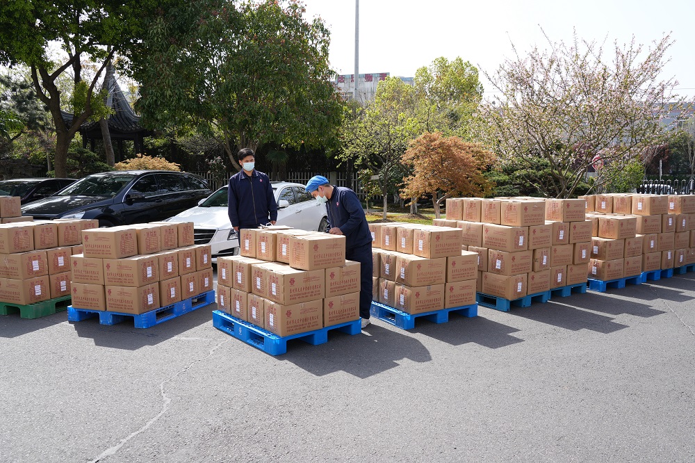 10萬帖！李良濟連夜熬制防疫方馳援上海，溫暖守“滬”！(圖11)