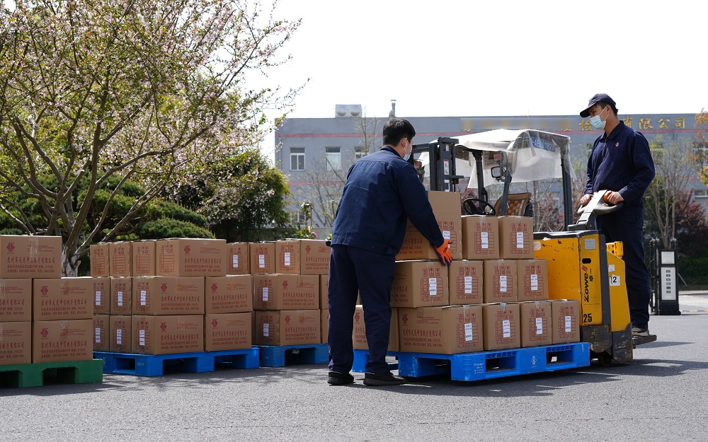 10萬帖！李良濟連夜熬制防疫方馳援上海，溫暖守“滬”！(圖10)